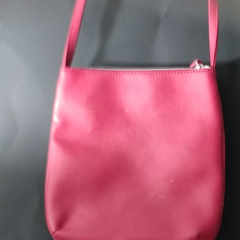 Red Purse - Picture 4 of 4